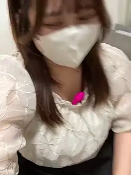 Snapshot of mitarashi_awww chatting on September 2025 09:37:01 PM mitarashi awww online show from September 2025 09:37:01 PM