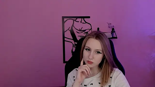 DariaTate online show from February 2025 06:48:02 PM