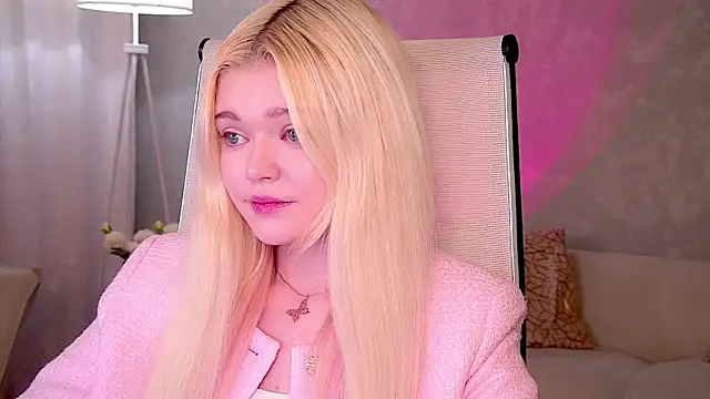 AdeleCartier online show from April 2026 12:47:01 AM