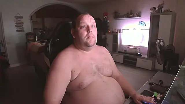 Hotfire-112 online show from April 2026 10:34:02 PM