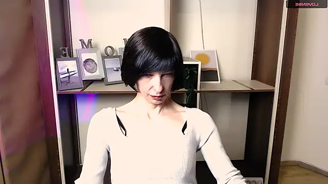  AngeliaFlow  online show from November 2025 07:43:02 AM