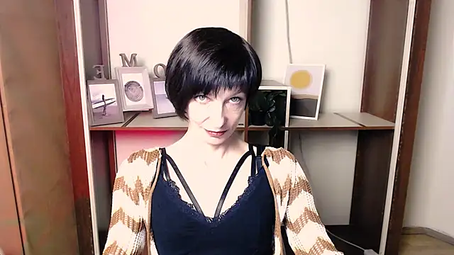  AngeliaFlow  online show from November 2025 12:28:02 PM