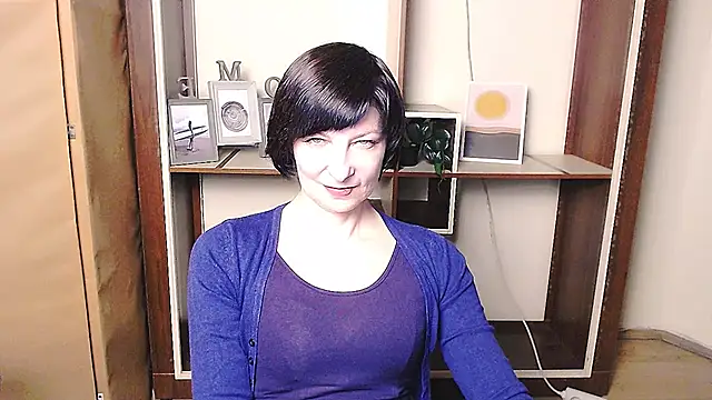  AngeliaFlow  online show from April 2026 01:25:02 PM