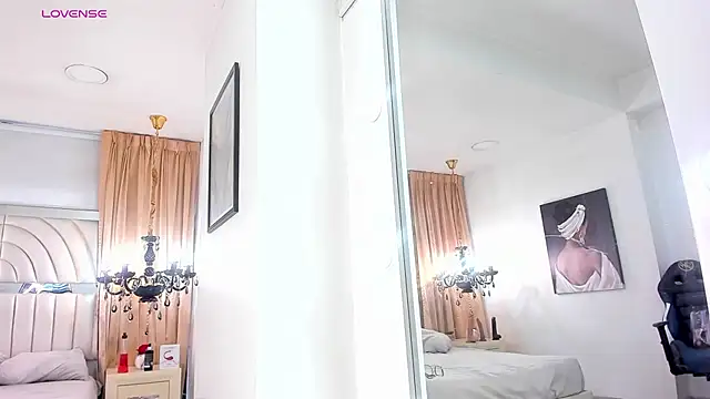 lolyyuno online show from March 2025 12:12:01 PM