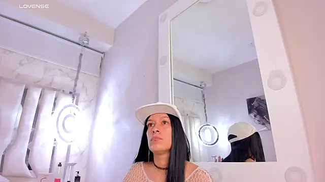 lolyyuno online show from March 2025 12:15:02 PM