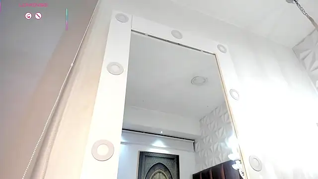 lolyyuno online show from October 2025 02:42:02 AM