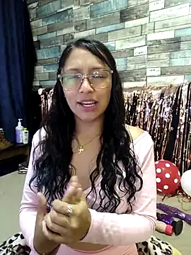 isabella beauty 01 online show from February 2025 01:05:02 PM