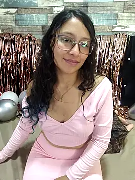 isabella beauty 01 online show from February 2025 04:34:02 PM
