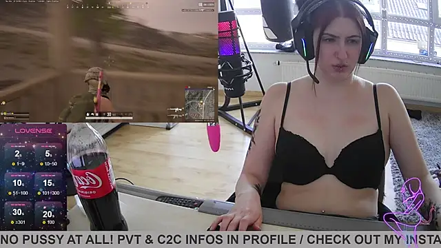 Snapshot of Gamergirl-Linela chatting on February 2025 03:20:02 PM Gamergirl-Linela online show from February 2025 03:20:02 PM