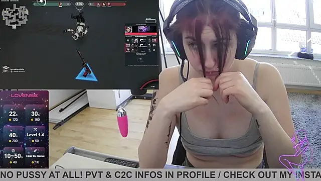 Snapshot of Gamergirl-Linela chatting on February 2025 01:00:02 PM Gamergirl-Linela online show from February 2025 01:00:02 PM