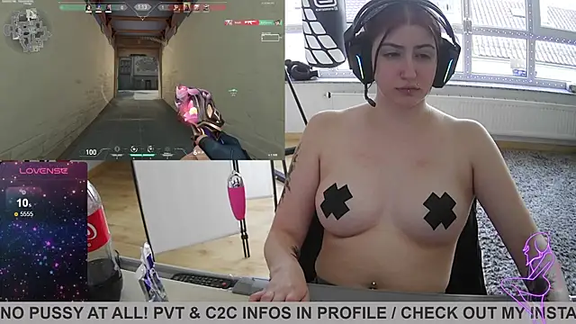 Snapshot of Gamergirl-Linela chatting on February 2025 03:19:02 PM Gamergirl-Linela online show from February 2025 03:19:02 PM