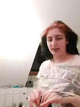 Snapshot of Gamergirl-Linela chatting on March 2025 08:16:02 PM Gamergirl-Linela online show from March 2025 08:16:02 PM