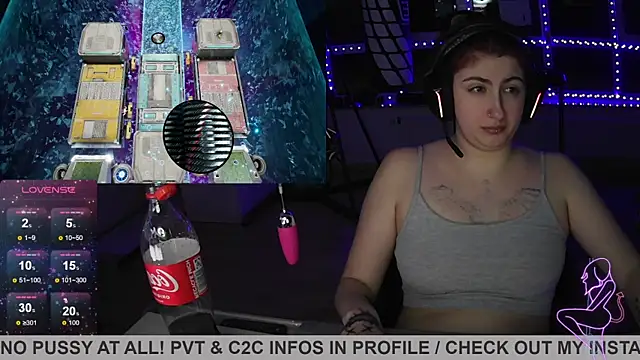 Snapshot of Gamergirl-Linela chatting on March 2025 02:16:02 AM Gamergirl-Linela online show from March 2025 02:16:02 AM