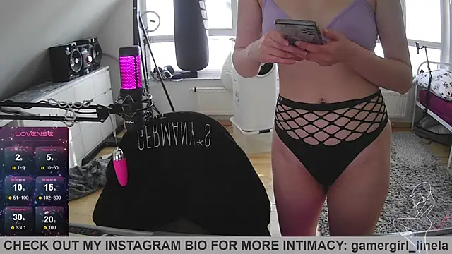 Snapshot of Gamergirl-Linela chatting on September 2025 03:34:01 PM Gamergirl-Linela online show from September 2025 03:34:01 PM