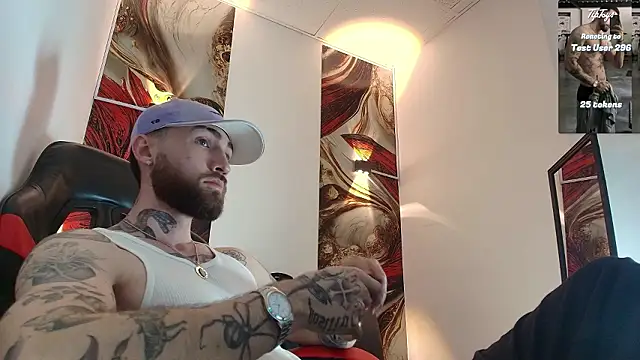 Snapshot of Luke_davis01 chatting on February 2026 12:53:02 PM Luke davis01 online show from February 2026 12:53:02 PM