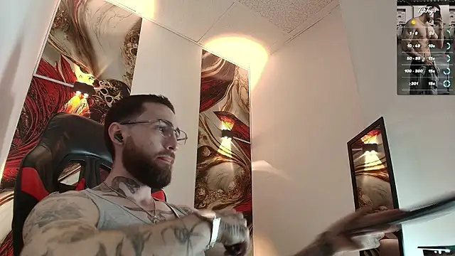 Snapshot of Luke_davis01 chatting on February 2026 12:54:01 PM Luke davis01 online show from February 2026 12:54:01 PM