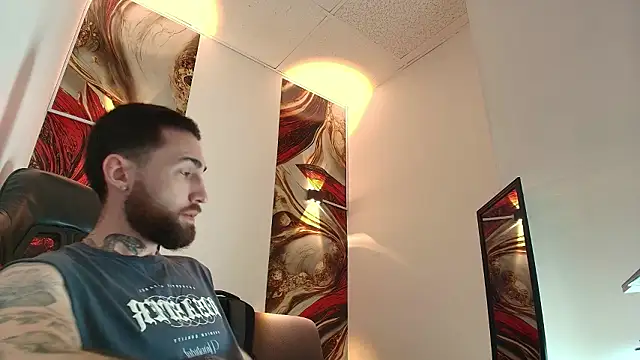 Snapshot of Luke_davis01 chatting on February 2026 12:55:01 PM Luke davis01 online show from February 2026 12:55:01 PM