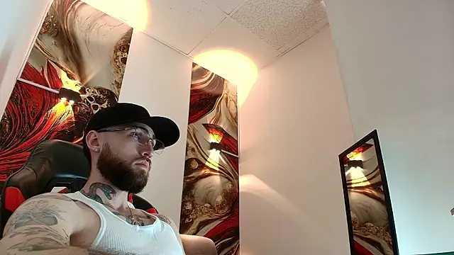 Snapshot of Luke_davis01 chatting on March 2026 12:53:01 PM Luke davis01 online show from March 2026 12:53:01 PM