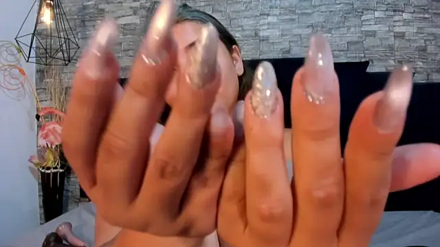 Sophia Brunett online show from March 2026 11:26:01 AM