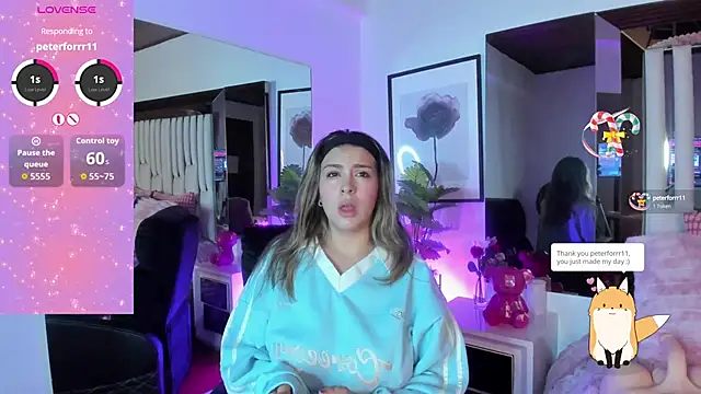 Cloee Rainbow1 online show from September 2025 12:05:01 PM