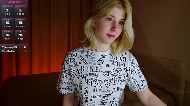 Bella amory online show from April 2026 06:34:02 PM