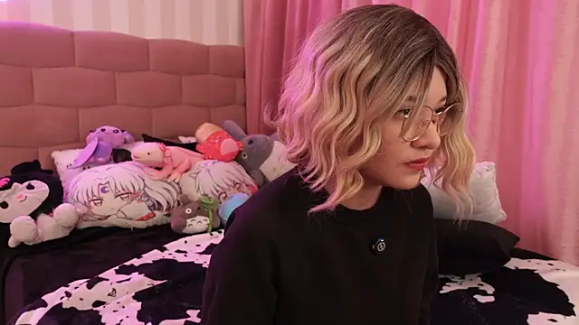 NataliaNovak online show from November 2025 09:38:02 PM