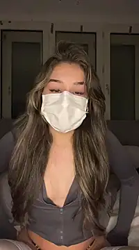 Snapshot of Daria-maus24 chatting on February 2025 01:35:01 AM Daria-maus24 online show from February 2025 01:35:01 AM