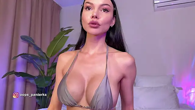 Snapshot of AmyLeeplay chatting on June 2026 03:36:01 PM AmyLeeplay online show from June 2026 03:36:01 PM