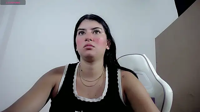 Snapshot of hello_kityy25 chatting on March 2026 06:52:01 PM hello kityy25 online show from March 2026 06:52:01 PM