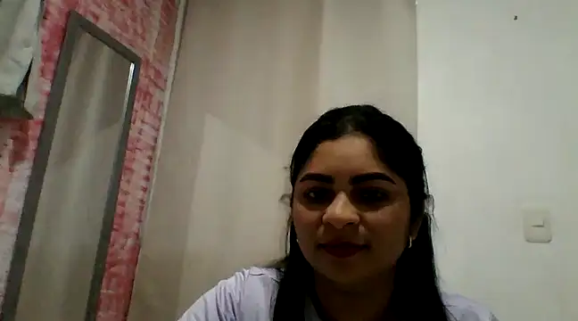 Snapshot of Tana_latin chatting on February 2025 01:11:01 AM Tana latin online show from February 2025 01:11:01 AM