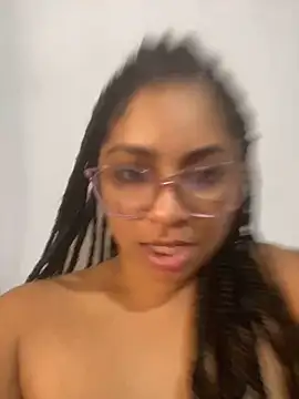 Snapshot of Tana_latin chatting on March 2025 03:50:01 AM Tana latin online show from March 2025 03:50:01 AM