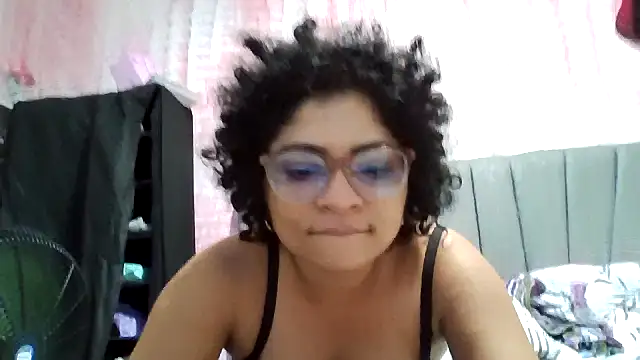 Snapshot of Tana_latin chatting on October 2025 12:41:02 AM Tana latin online show from October 2025 12:41:02 AM