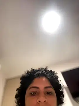 Snapshot of Tana_latin chatting on October 2025 02:22:02 AM Tana latin online show from October 2025 02:22:02 AM