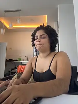 Snapshot of Tana_latin chatting on October 2025 11:39:01 PM Tana latin online show from October 2025 11:39:01 PM