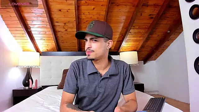 Sebastian Berne online show from February 2025 07:06:01 PM