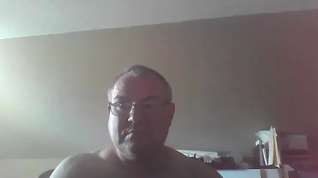 mkestr69 online show from September 2025 06:52:02 PM