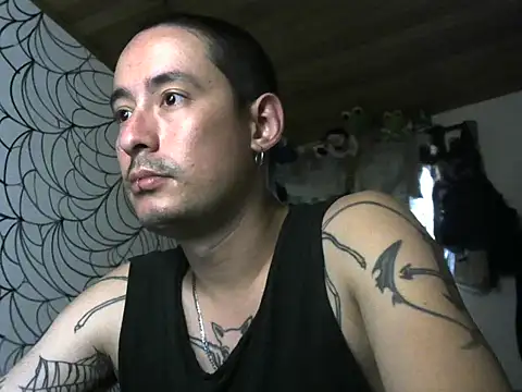 vampireathome online show from May 2026 06:59:01 PM