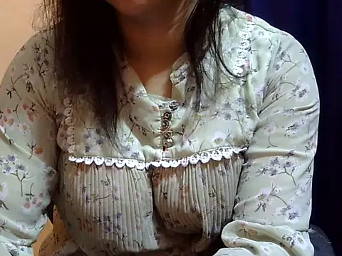 Snapshot of Your_cutiepie_ chatting on February 2025 09:32:02 AM Your cutiepie online show from February 2025 09:32:02 AM