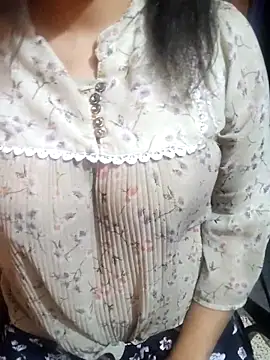 Snapshot of Your_cutiepie_ chatting on February 2025 10:07:02 AM Your cutiepie online show from February 2025 10:07:02 AM