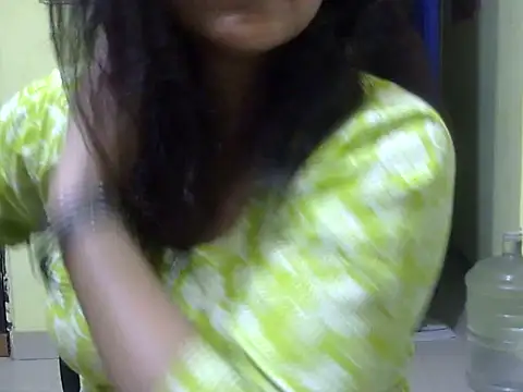 Snapshot of Your_cutiepie_ chatting on October 2025 06:30:01 PM Your cutiepie online show from October 2025 06:30:01 PM