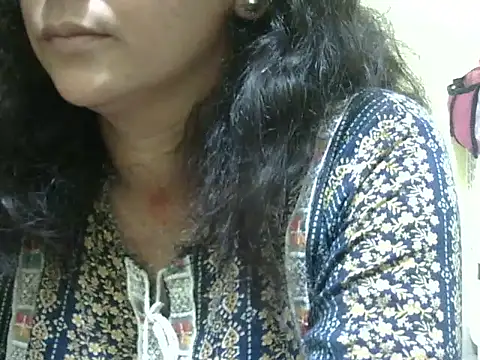 Snapshot of Your_cutiepie_ chatting on October 2025 06:29:02 PM Your cutiepie online show from October 2025 06:29:02 PM