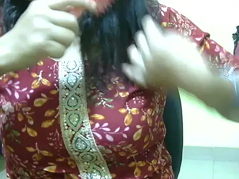 Snapshot of Your_cutiepie_ chatting on October 2025 05:17:01 PM Your cutiepie online show from October 2025 05:17:01 PM