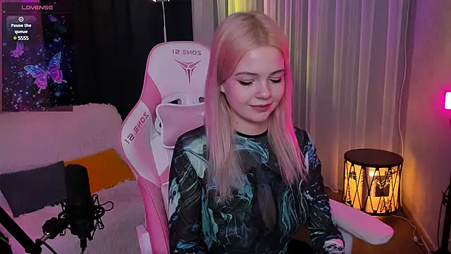 AshleySnowflake online show from February 2025 03:05:02 PM
