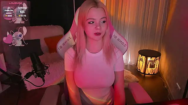 AshleySnowflake online show from February 2025 11:25:01 AM