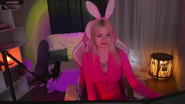AshleySnowflake online show from March 2025 12:33:02 PM