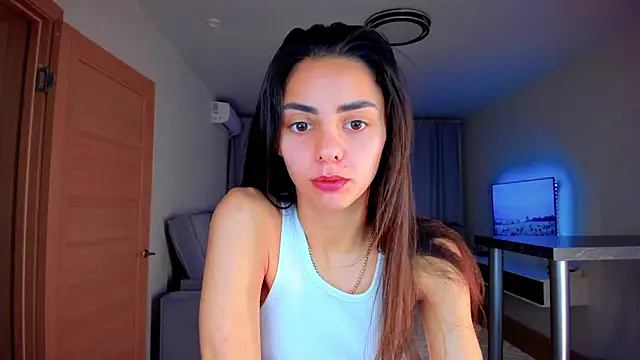 Snapshot of EmiliaZen chatting on October 2025 05:57:02 PM EmiliaZen online show from October 2025 05:57:02 PM