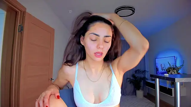 Snapshot of EmiliaZen chatting on October 2025 01:13:01 PM EmiliaZen online show from October 2025 01:13:01 PM