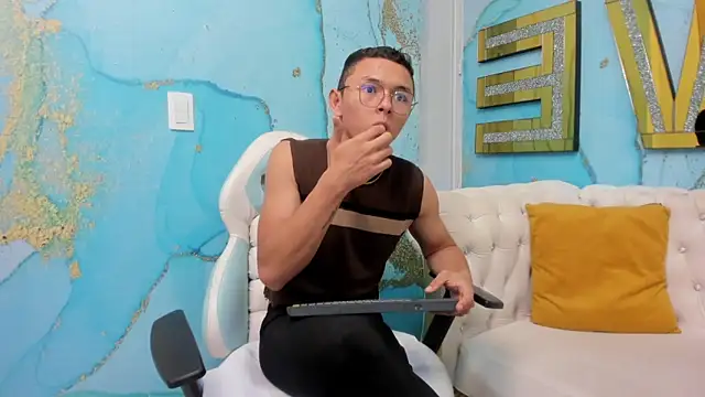 Andy dior18 online show from February 2025 01:11:01 AM