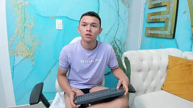 Andy dior18 online show from February 2025 02:04:01 AM