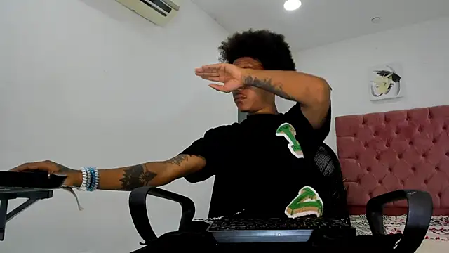 Snapshot of blackdirty420 chatting on March 2025 02:45:02 PM blackdirty420 online show from March 2025 02:45:02 PM